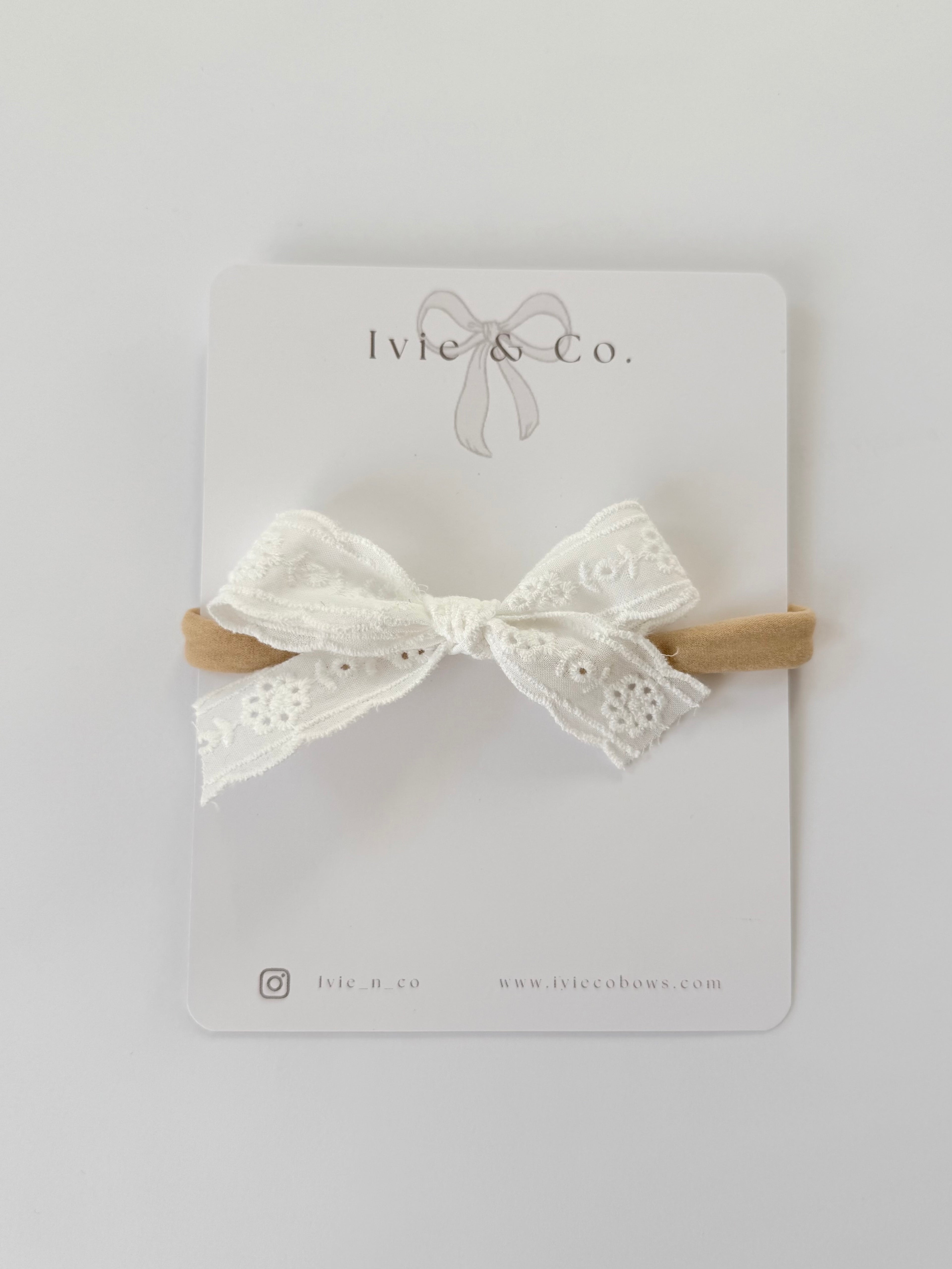Medium Vivienne Bow