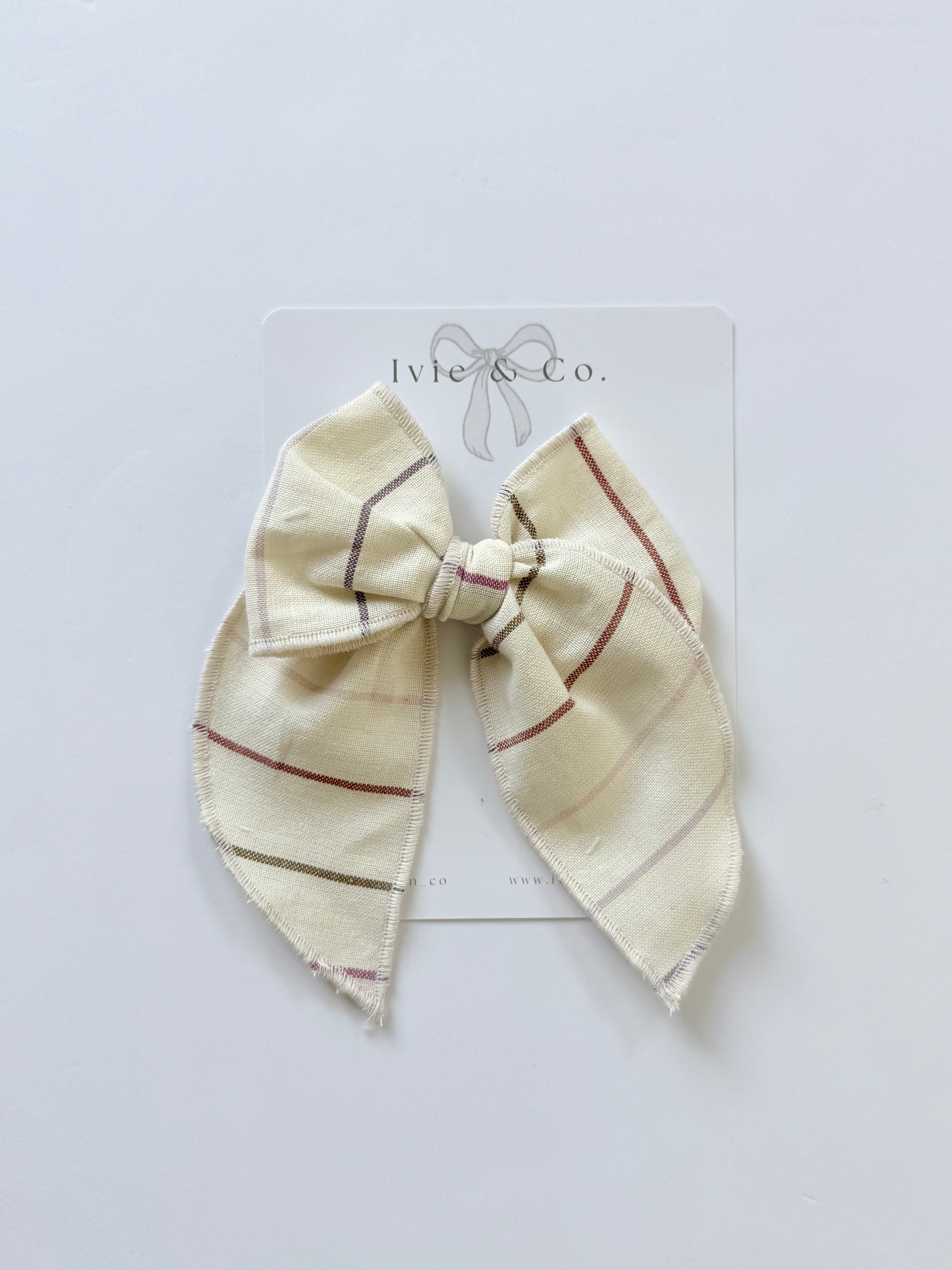 Large Lottie Bow