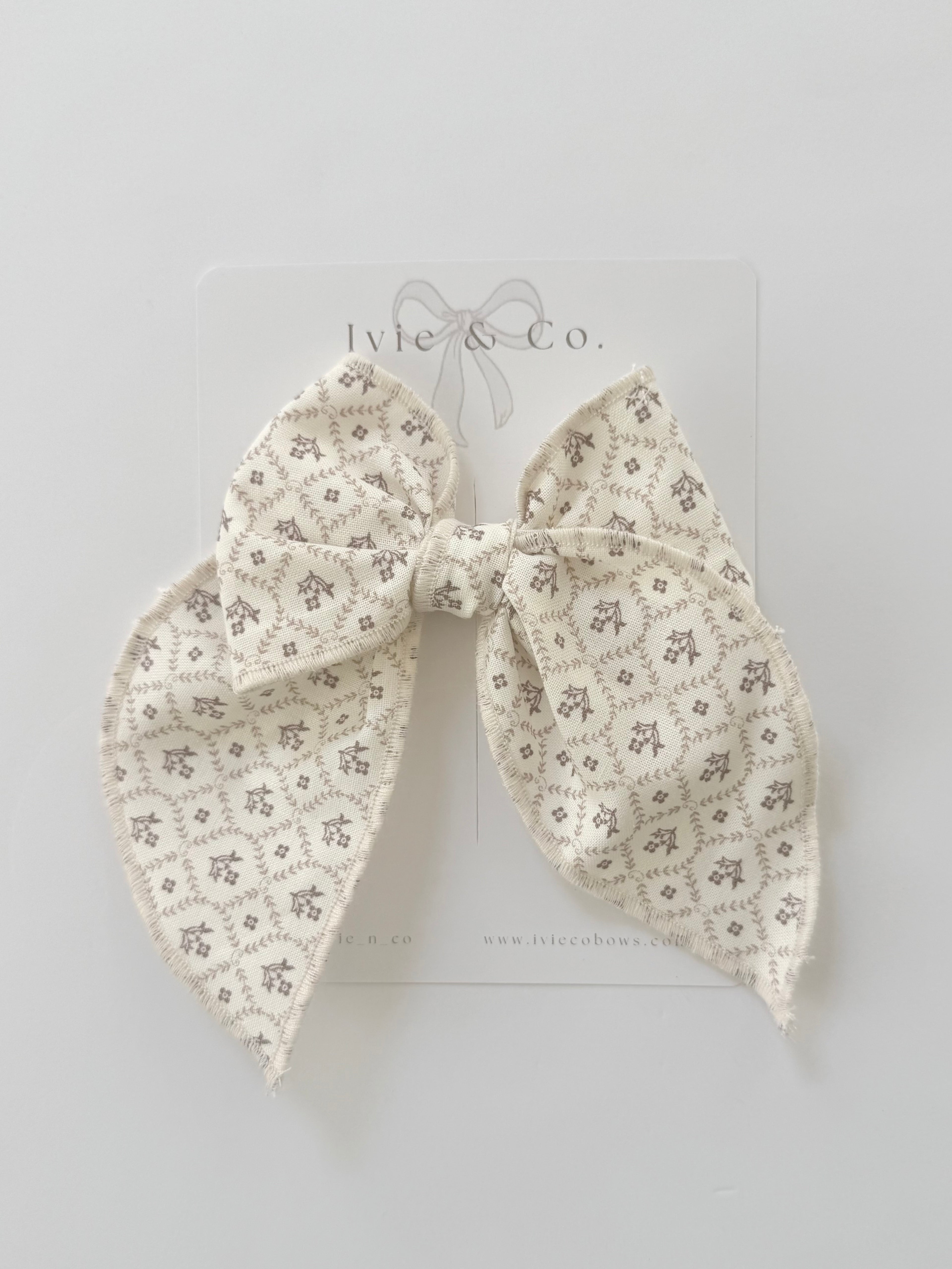 Large Elsie Bow