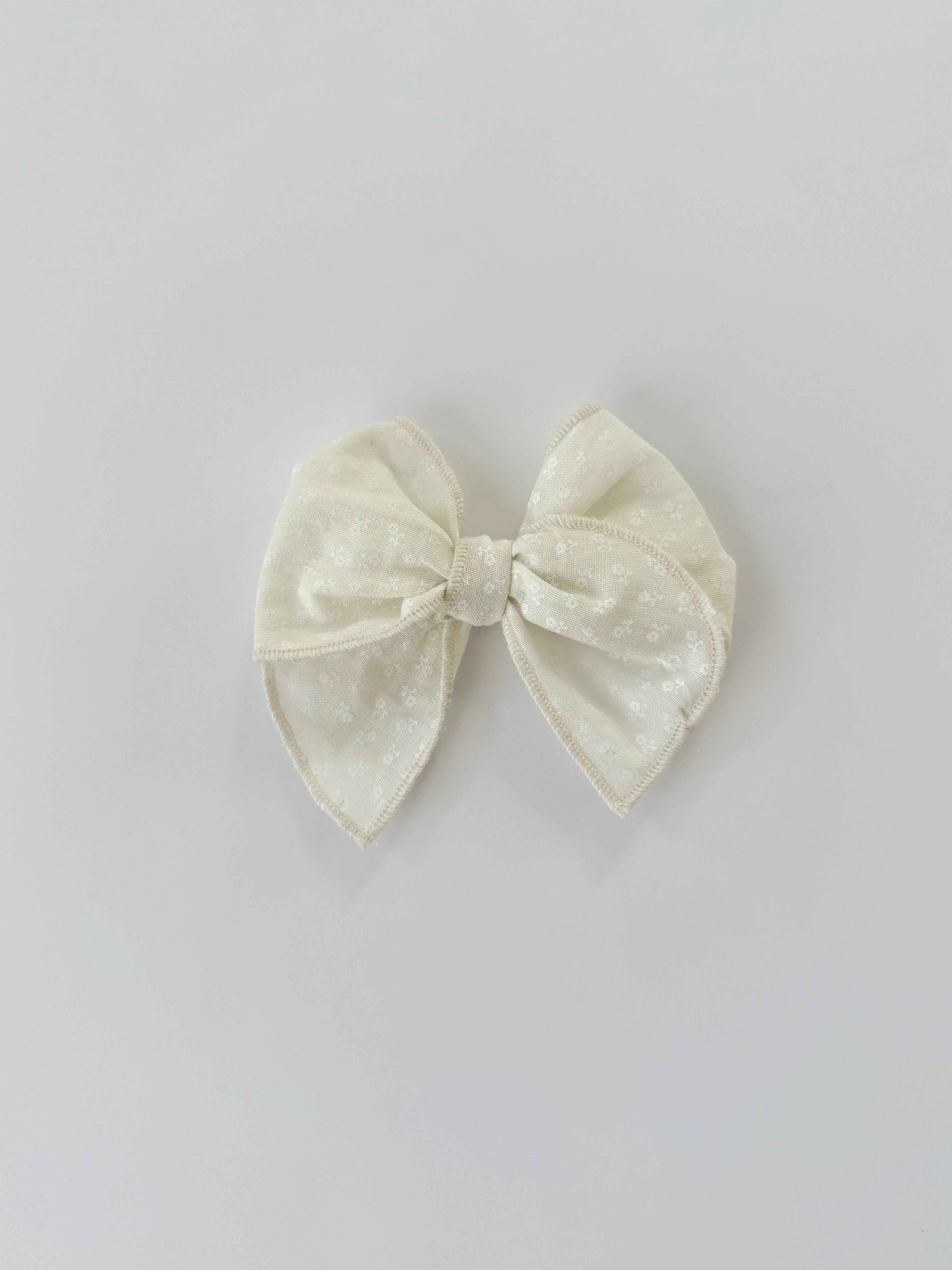 Medium Madeline bow