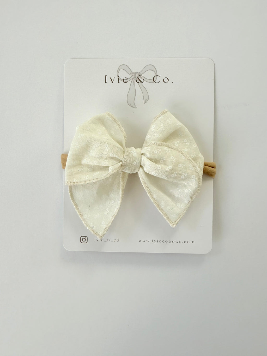 Medium Madeline bow