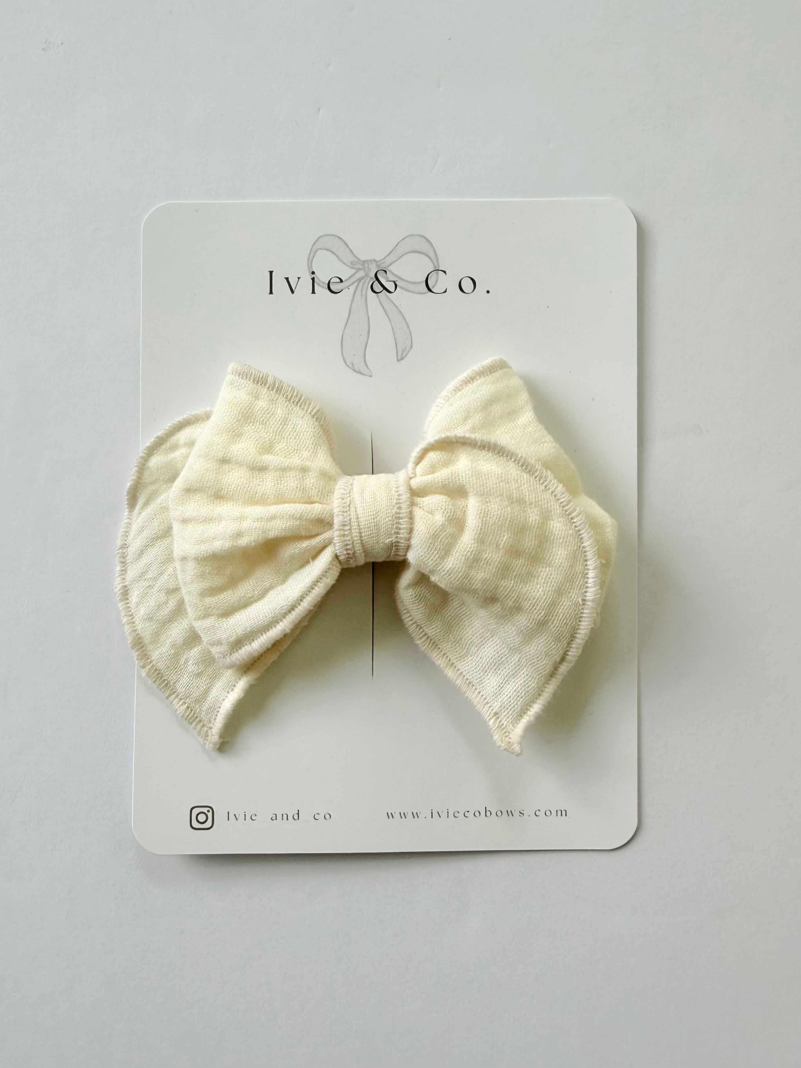 Medium Millie bow