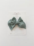 Medium Skye bow