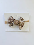 Medium Betsy bow